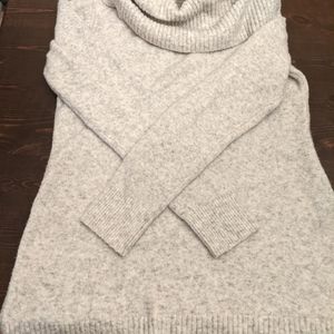 Loose neck sweater
